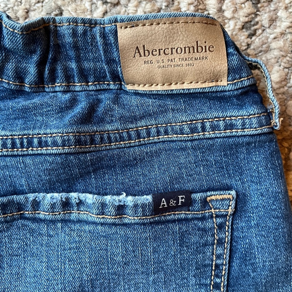 Abercrombie Kids Denim Shorts - Picture 4 of 5